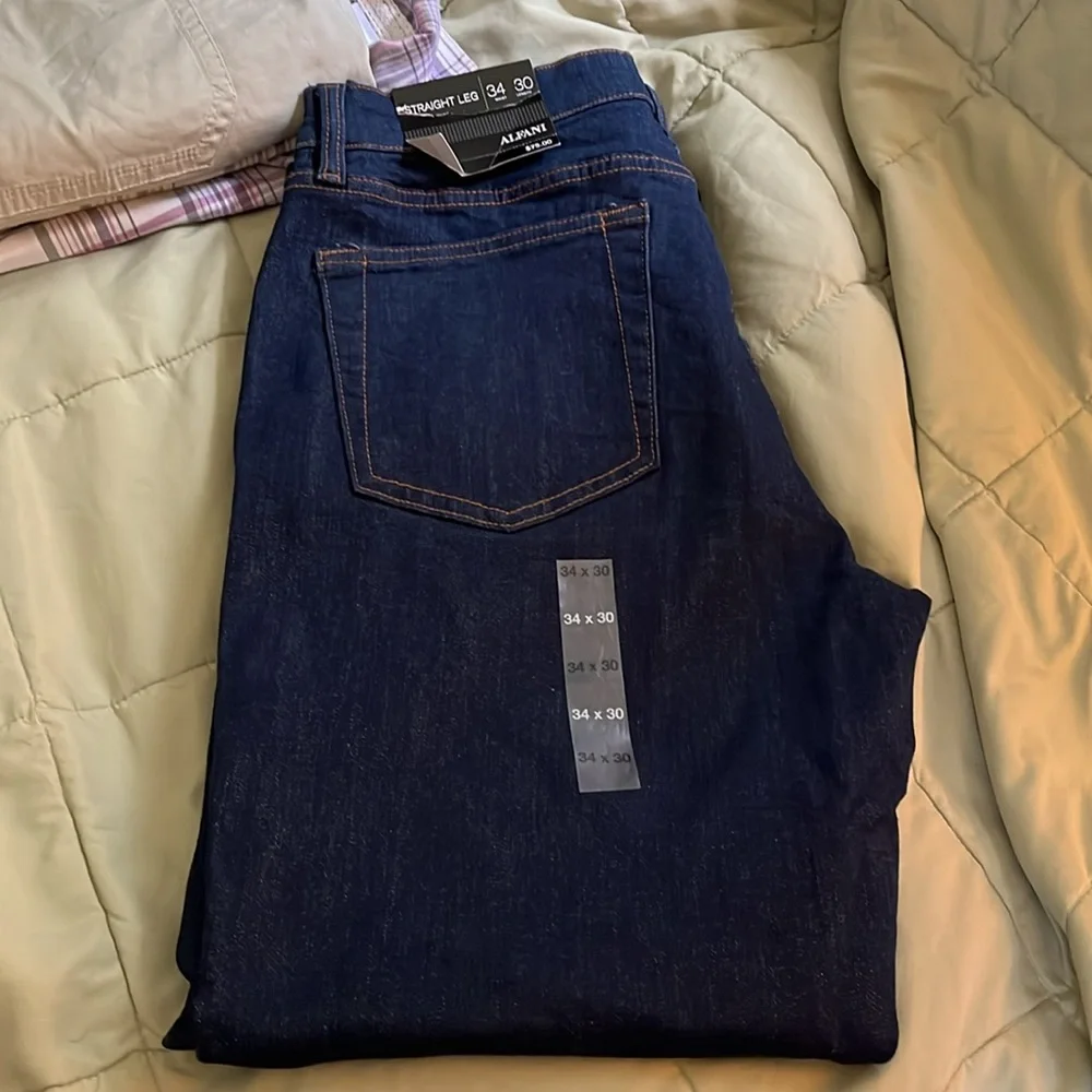 Men’s Alfani straight leg dark rinse denim size 34/30